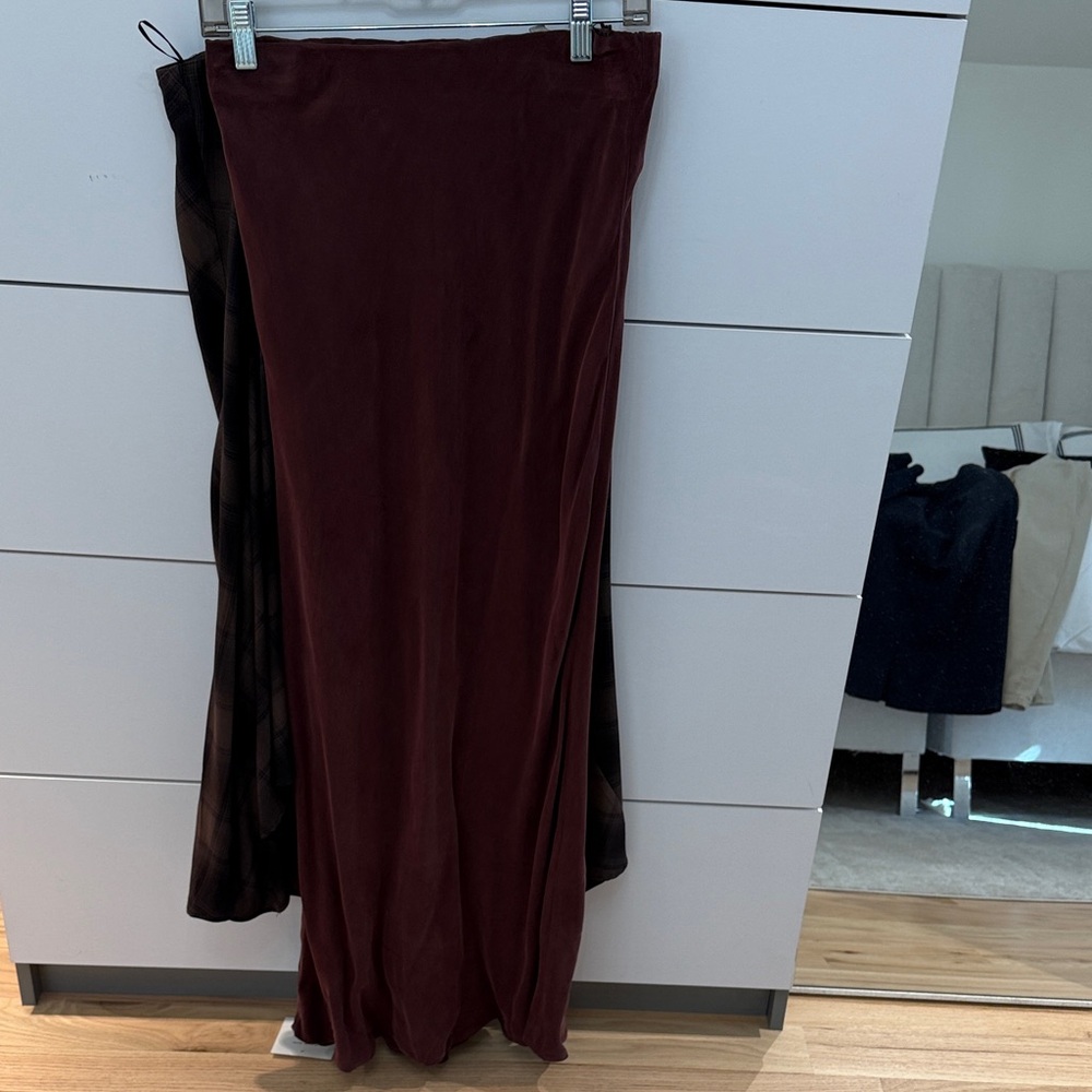 Elegant Burgundy Women's slip Skirt